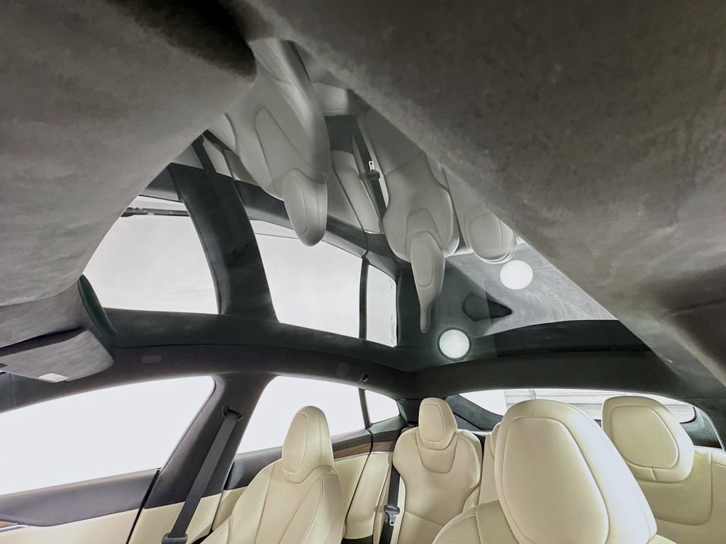 Used 2022 Tesla Model S AWD/4WD image 16