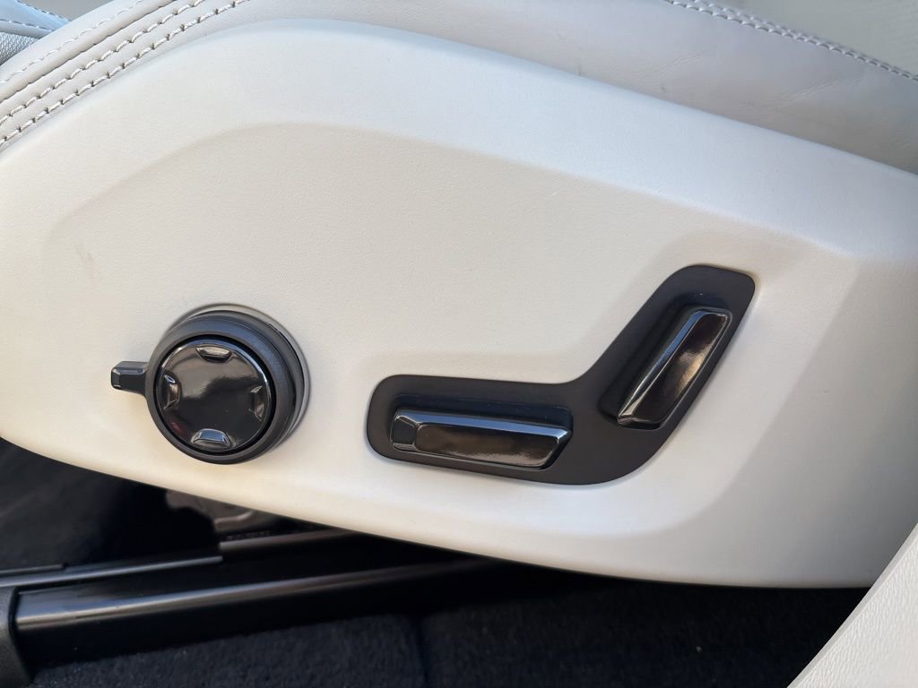 New 2026 Volvo XC90 T8 Ultra w/ Protection Package Premier image 22