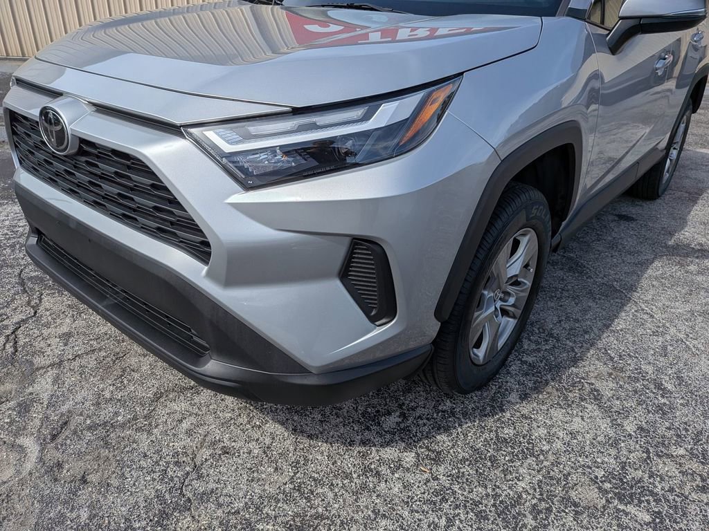 Used 2024 Toyota RAV4 XLE image 9