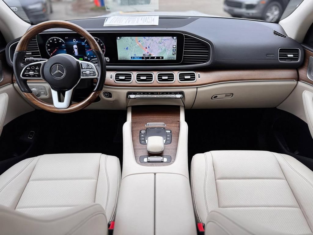 Used 2022 Mercedes-Benz GLS 450 4MATIC image 12