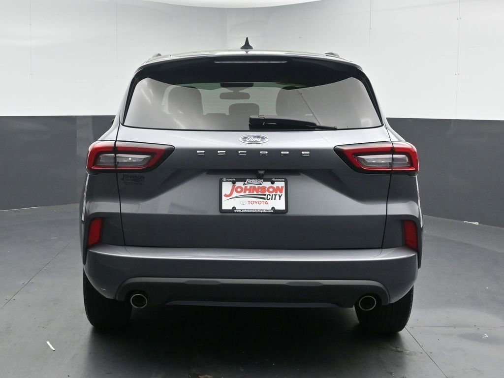 Used 2024 Ford Escape ST-Line image 8