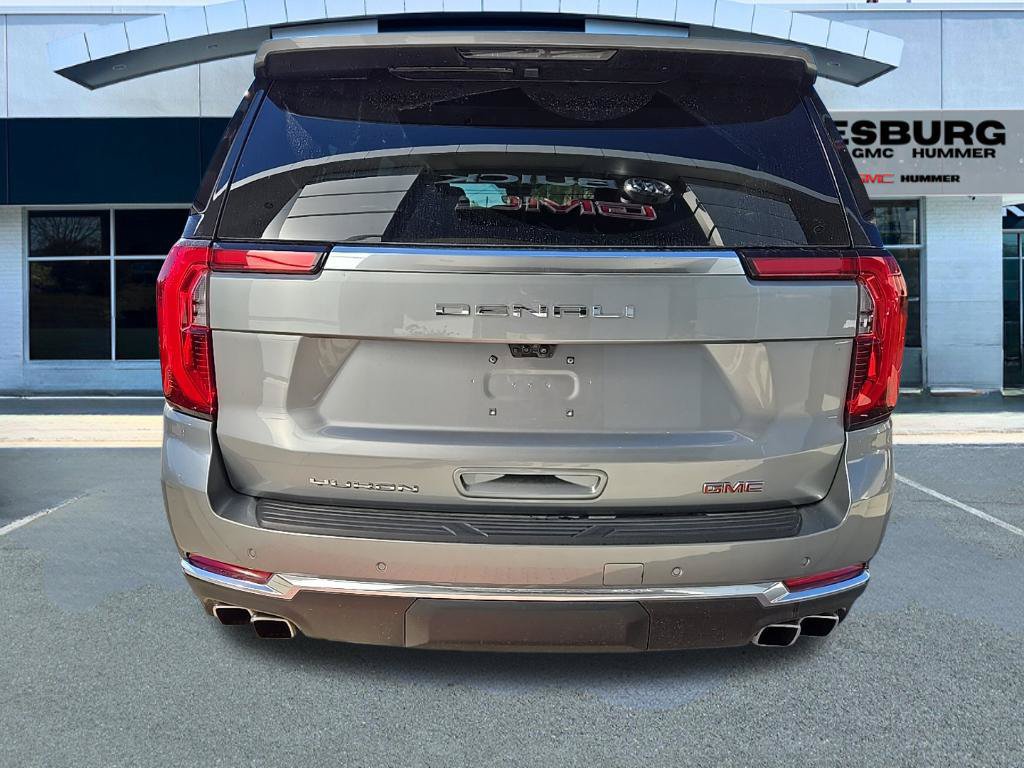 Used 2025 GMC Yukon XL Denali w/ Advanced Technology Package AWD/4WD image 6