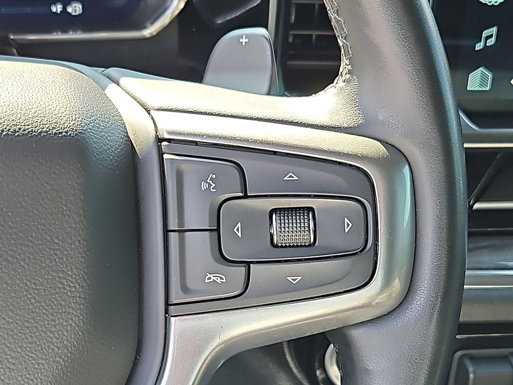 Used 2023 Chevrolet Silverado 1500 LTZ AWD/4WD image 22
