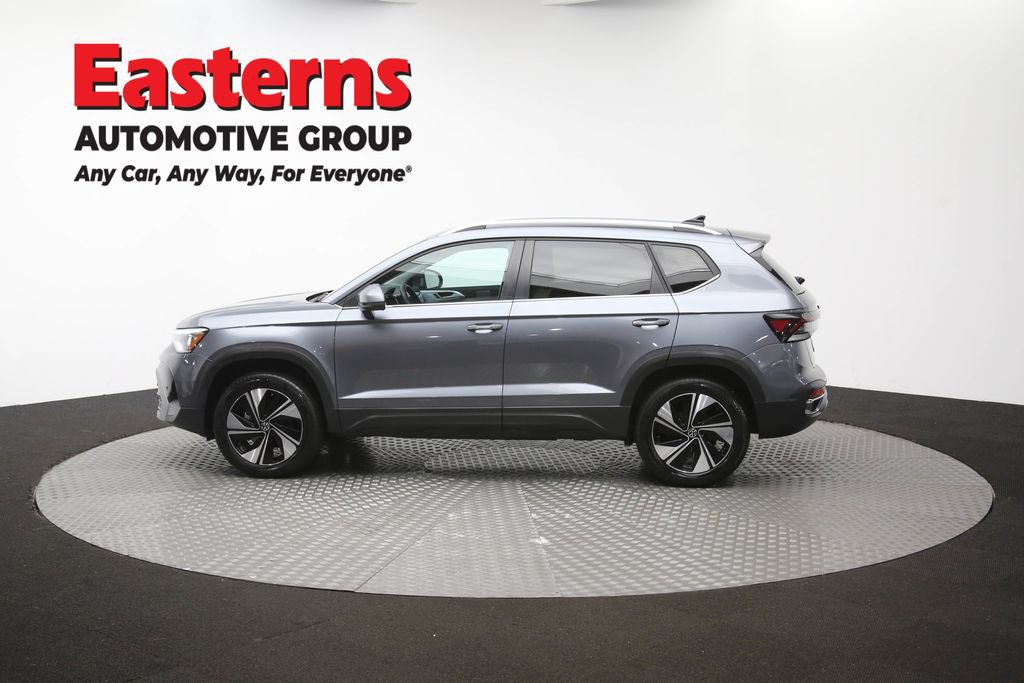 Used 2025 Volkswagen Taos SE AWD/4WD image 59