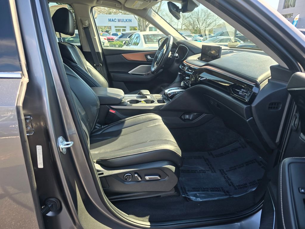 Used 2022 Acura MDX SH-AWD w/ Technology Package image 11