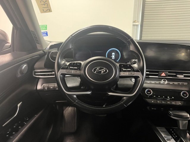Used 2023 Hyundai Elantra SEL w/ Convenience Package image 21