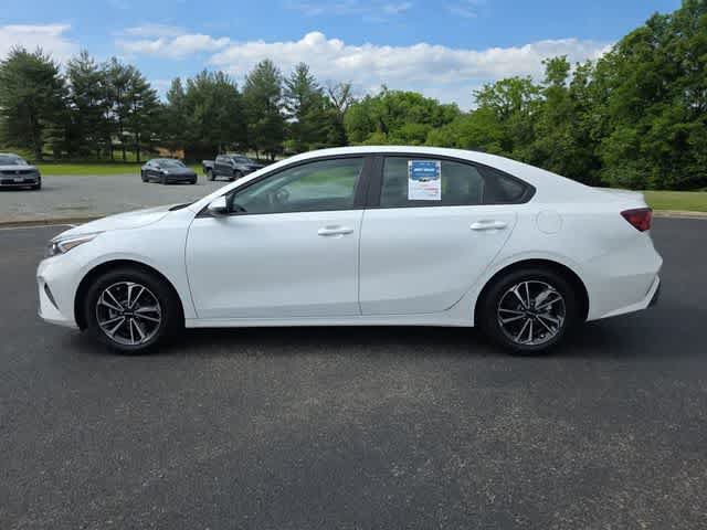 Used 2024 Kia Forte LXS w/ LXS Technology Package FWD image 9
