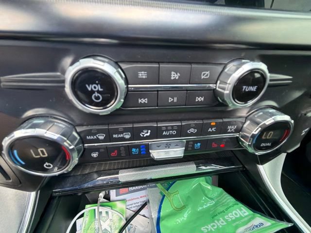Certified 2021 Ford F150 Platinum w/ Equipment Group 701A High AWD/4WD image 20