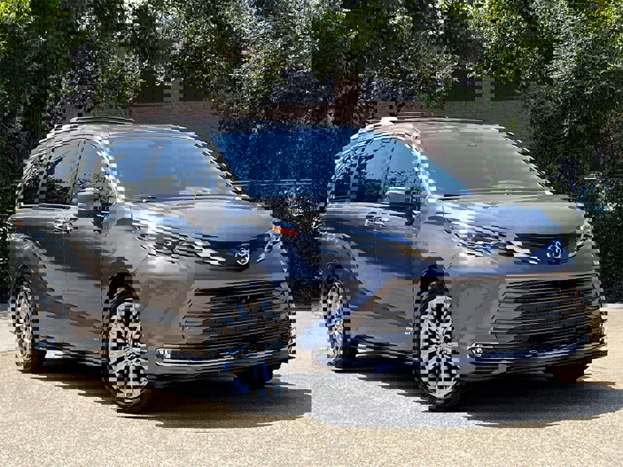 Used 2021 Toyota Sienna Platinum