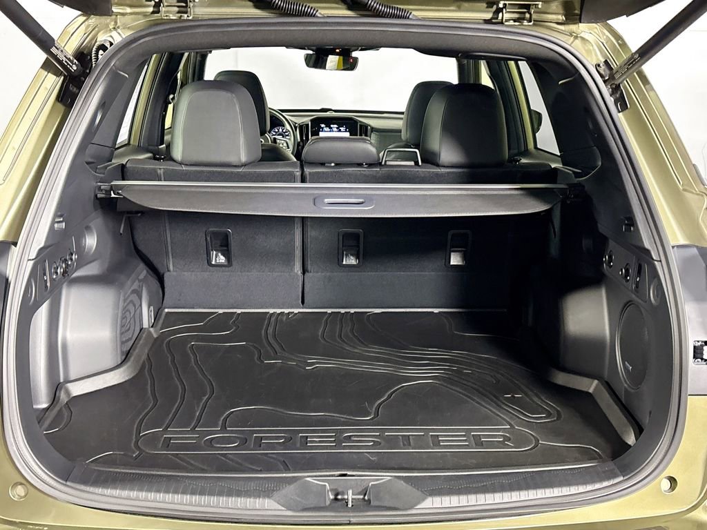 Used 2025 Subaru Forester Limited image 22