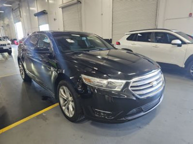 Used 2013 Ford Taurus SEL FWD image 3