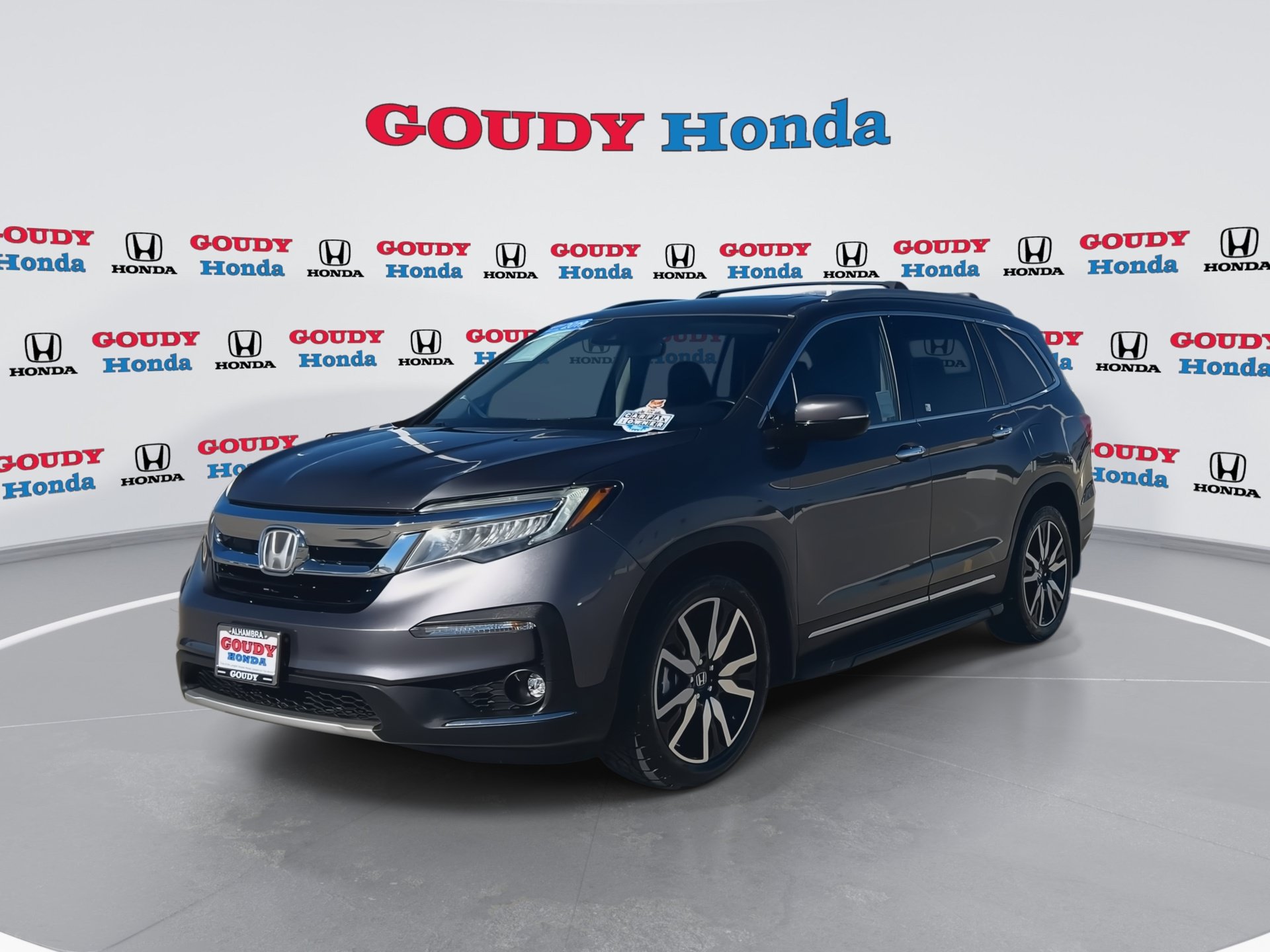 Certified 2019 Honda Pilot Touring image 4