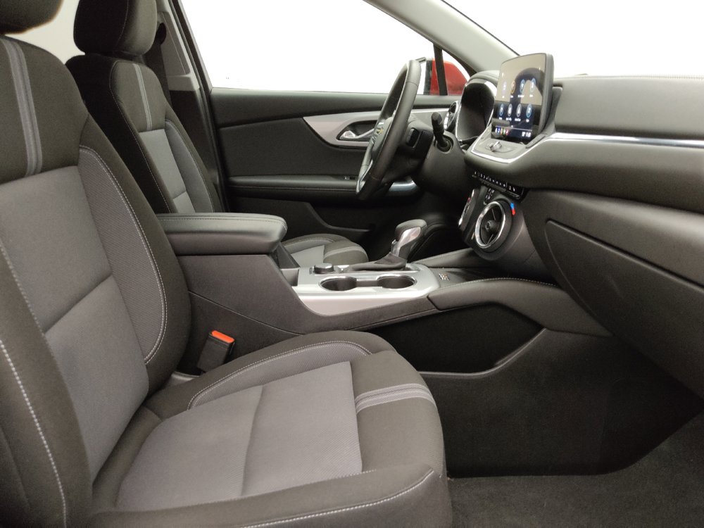 Used 2024 Chevrolet Blazer LT w/ Convenience Package FWD image 21