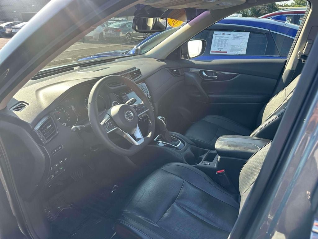 Used 2019 Nissan Rogue SL w/ Premium Package AWD/4WD image 14