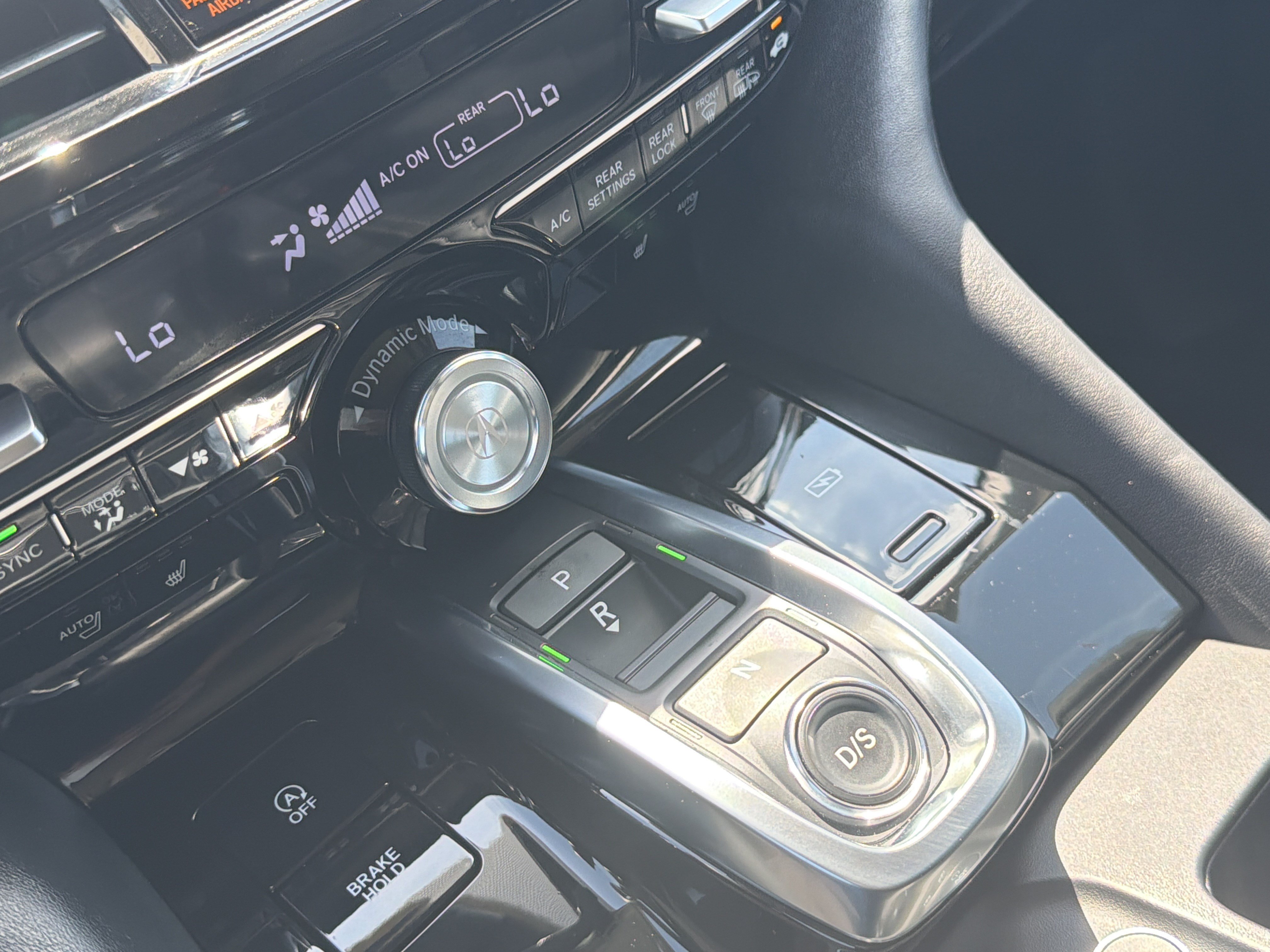 Certified 2024 Acura MDX w/ Technology Package FWD image 23