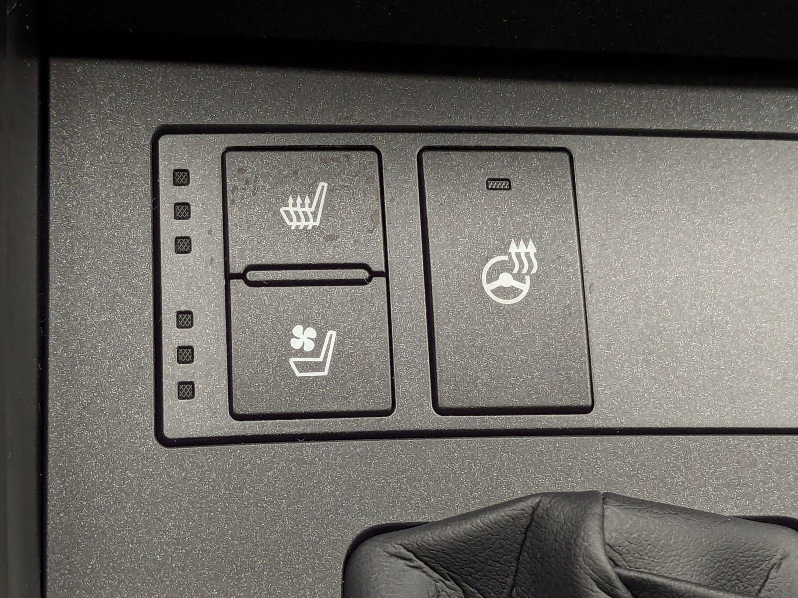 New 2025 Lexus IS 350 F Sport image 30