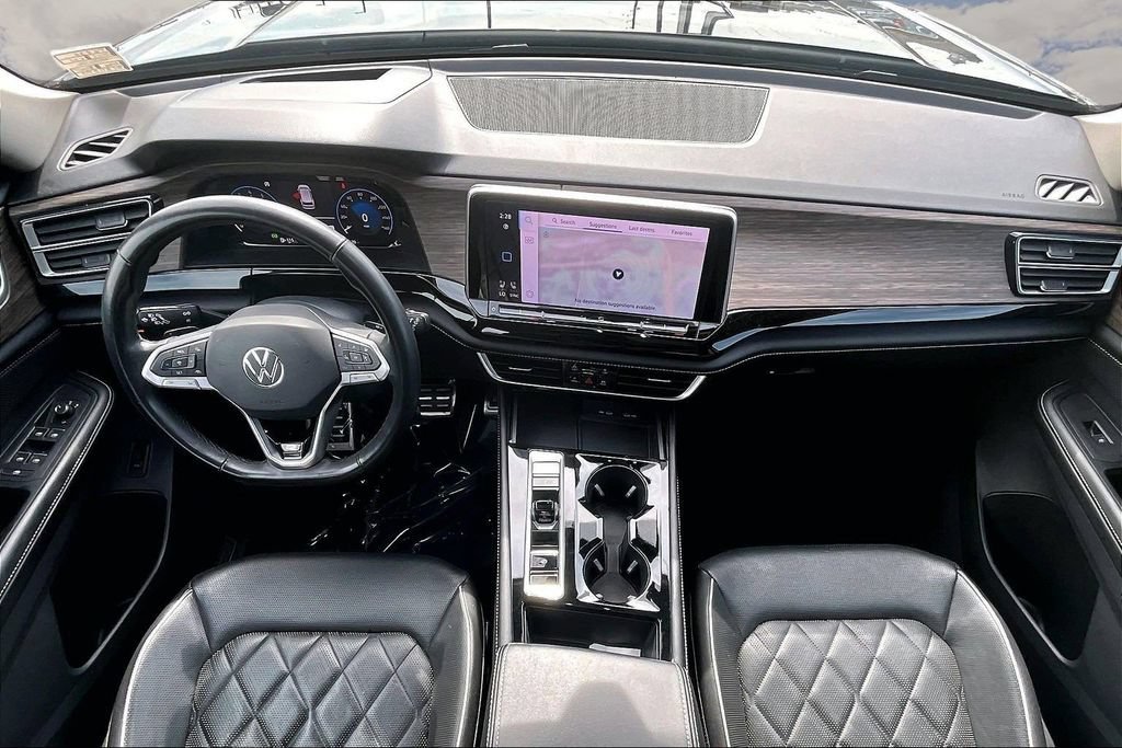 Used 2024 Volkswagen Atlas SEL Premium R-Line AWD/4WD image 7