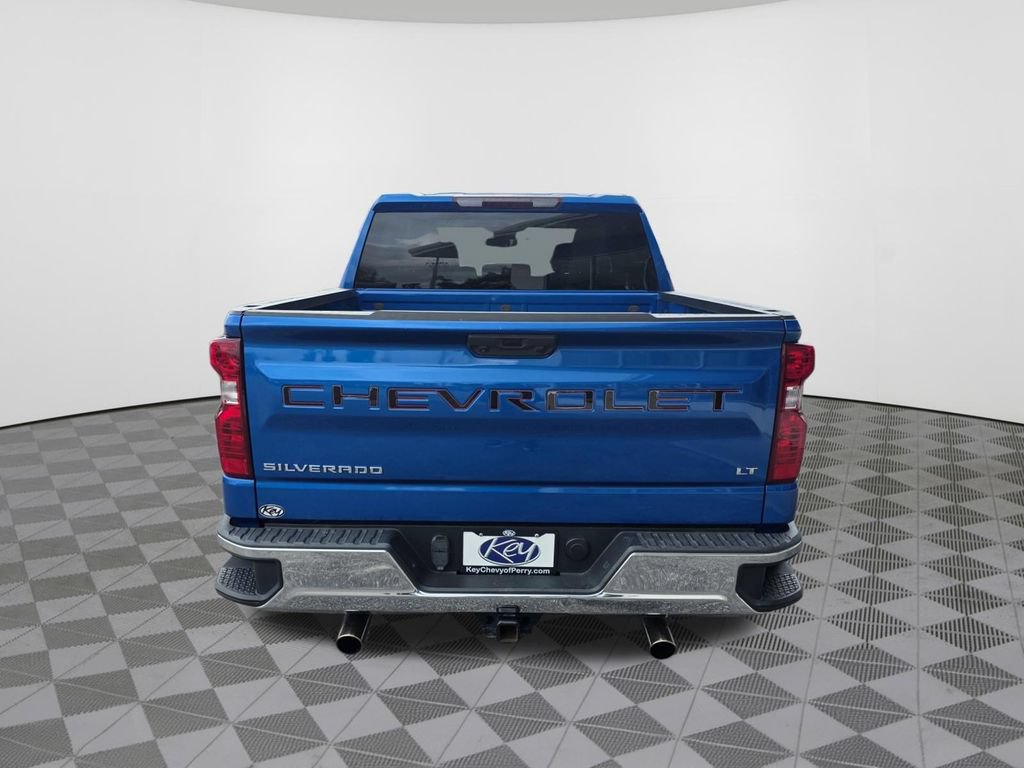 Used 2022 Chevrolet Silverado 1500 LT AWD/4WD image 10