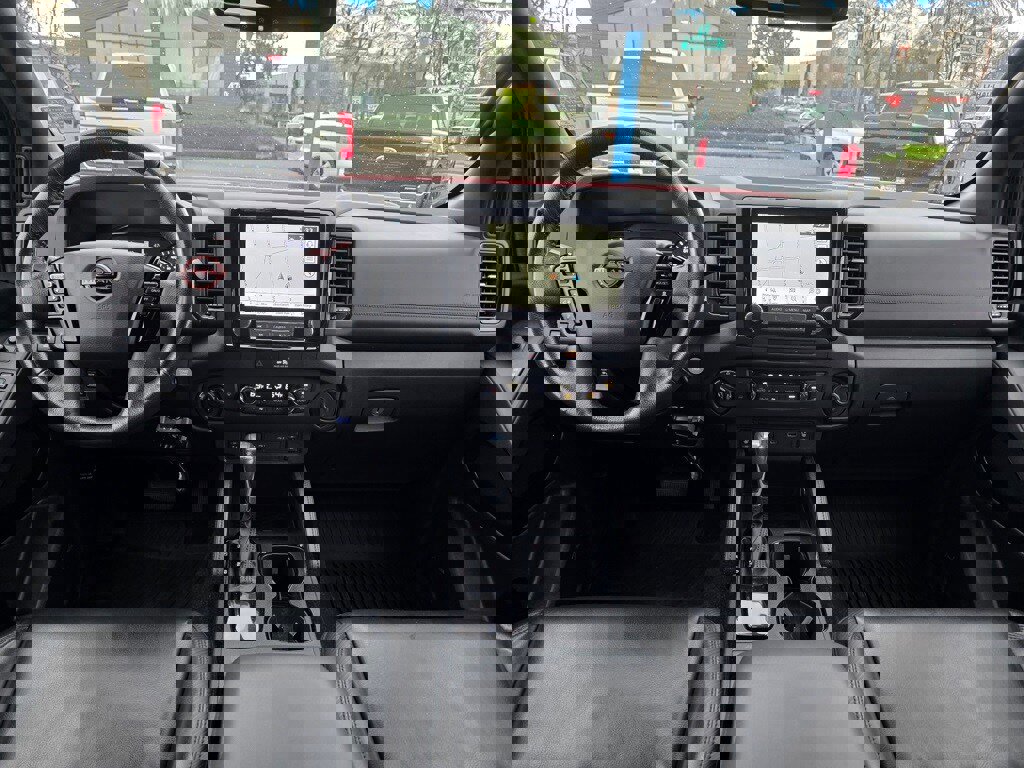 Used 2022 Nissan Frontier PRO-4X w/ Pro-4X Premium Package image 5