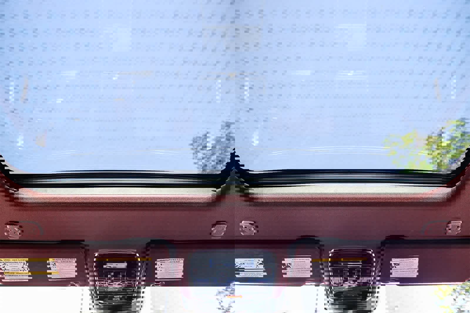 Certified 2024 Land Rover Range Rover SE image 14