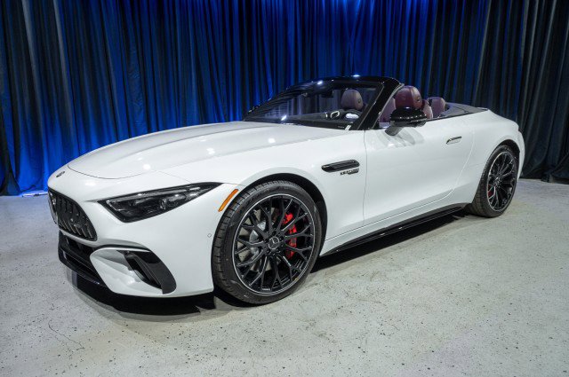 New 2026 Mercedes-Benz SL 55 AMG 4MATIC image 2