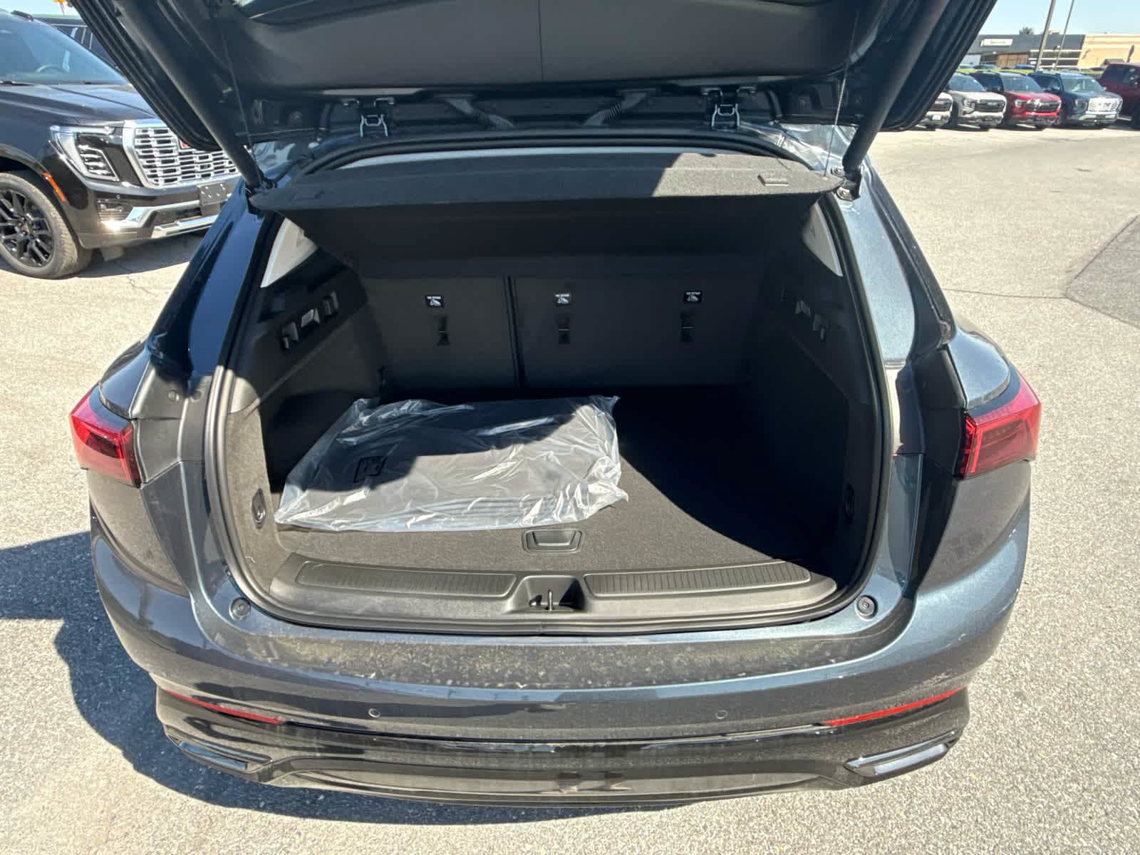 New 2026 Buick Envision Sport Touring AWD/4WD image 22