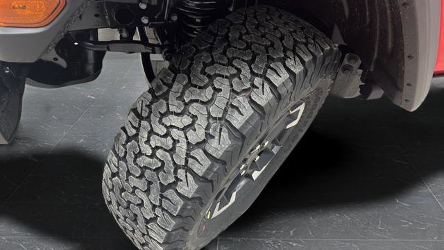 New 2026 Jeep Wrangler Unlimited Rubicon w/ Steel Bumper Group image 38