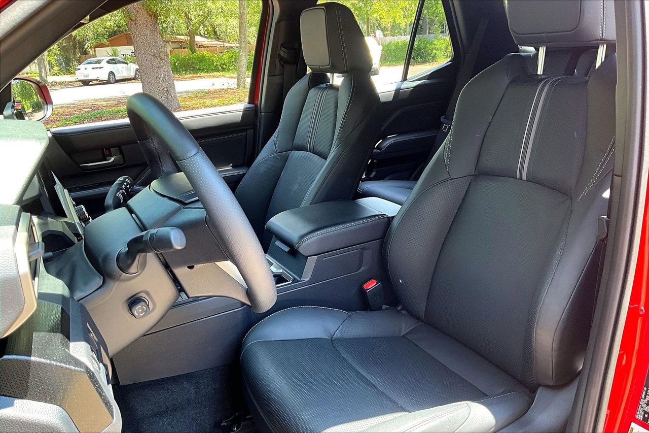Used 2025 Toyota 4Runner Limited AWD/4WD image 18
