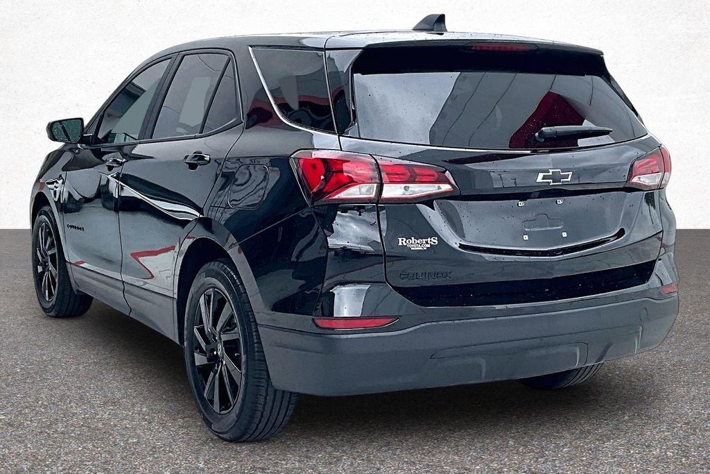 Used 2024 Chevrolet Equinox LS w/ LS Convenience Package image 5