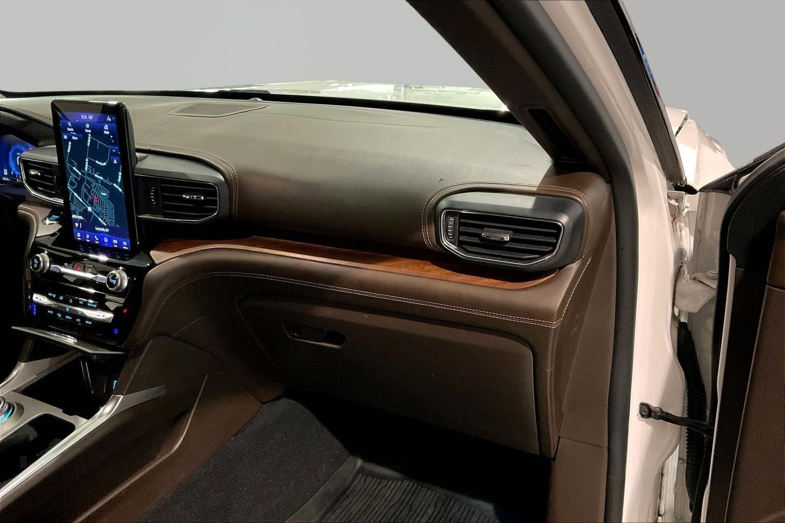 Used 2022 Ford Explorer King Ranch AWD/4WD image 27