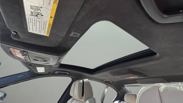Used 2016 BMW M5 RWD image 19