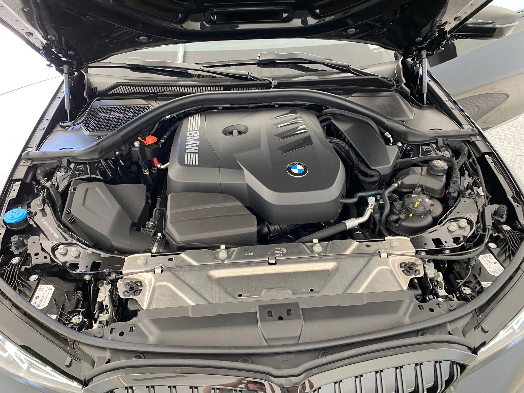 New 2026 BMW 330i xDrive Sedan w/ M Sport Package image 33