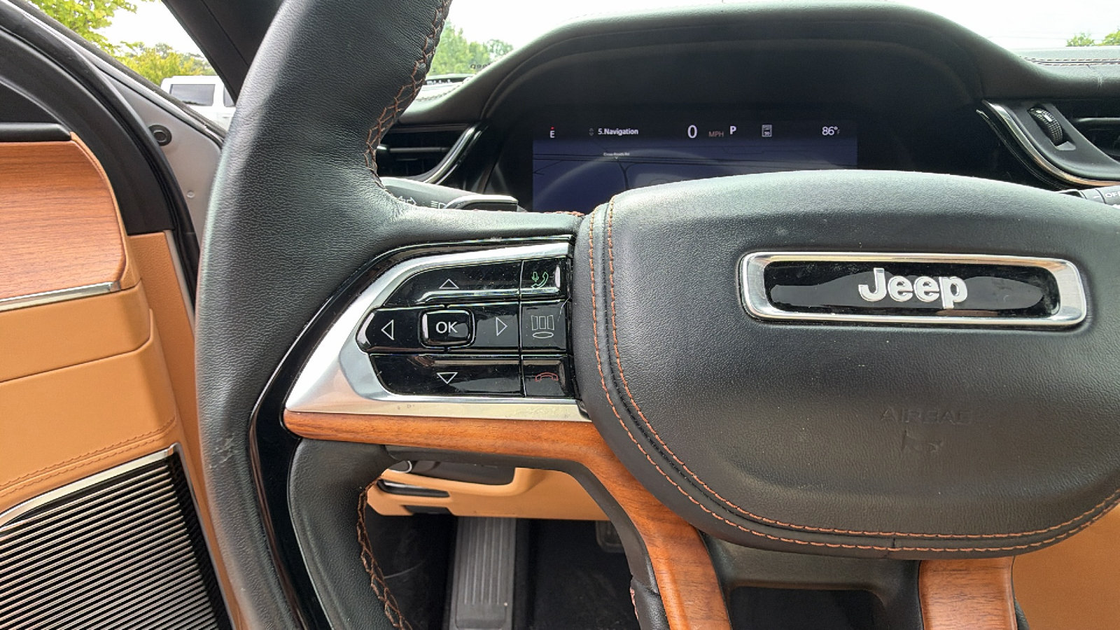 Certified 2025 Jeep Grand Cherokee L Summit AWD/4WD image 30