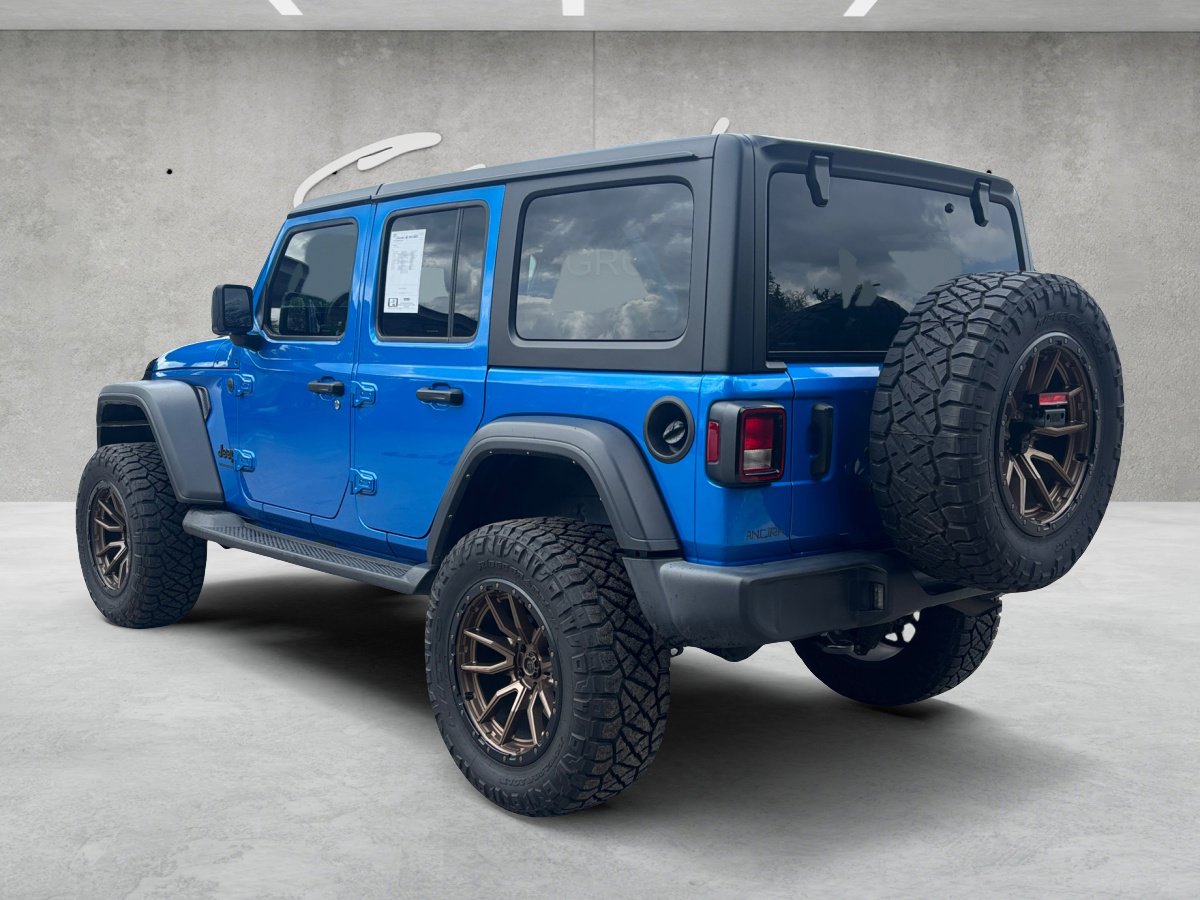 Used 2024 Jeep Wrangler Sport S image 16