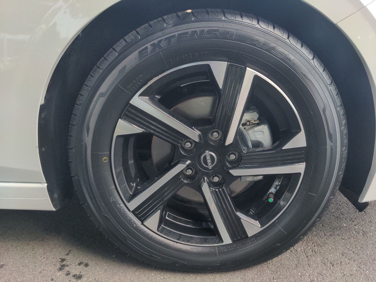 Used 2025 Nissan Sentra SV FWD image 46