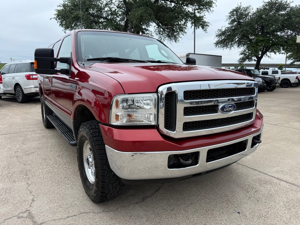 Used 2005 Ford Excursion XLT AWD/4WD image 1
