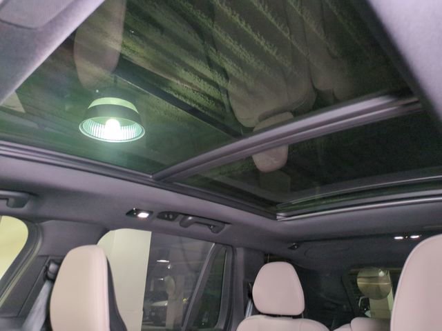 New 2026 Volvo XC90 B6 Plus w/ Protection Package Premier image 15