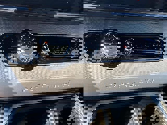 Used 2025 Ford Expedition Active AWD/4WD image 29