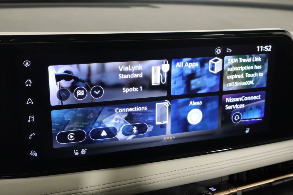 Used 2023 Nissan Ariya FWD image 32