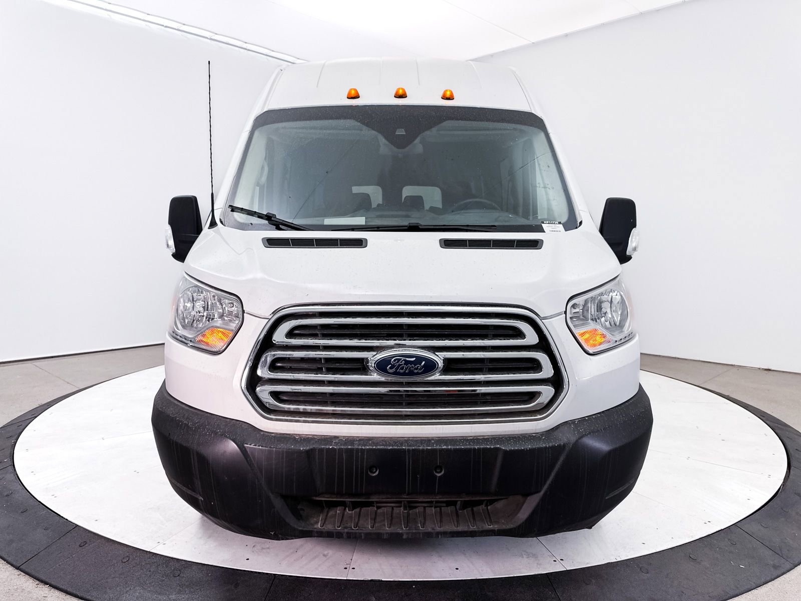 Used 2019 Ford Transit 350 XLT RWD image 10