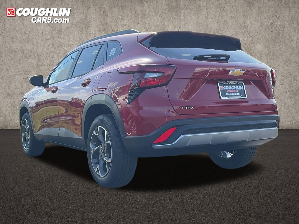 New 2026 Chevrolet Trax LT w/ Driver Confidence Package FWD image 2
