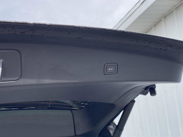 New 2026 Cadillac Vistiq Sport w/ LPO, Floor Liner Package AWD/4WD image 21