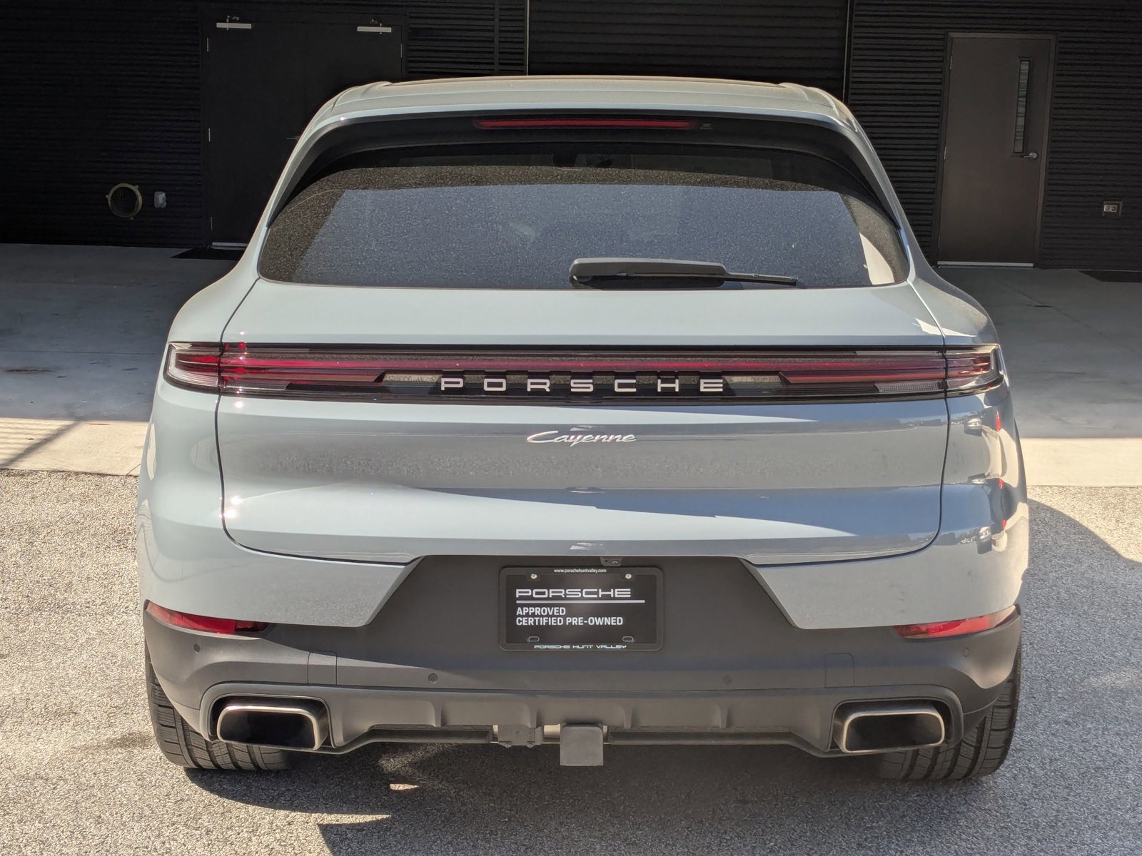 Certified 2025 Porsche Cayenne AWD/4WD image 7