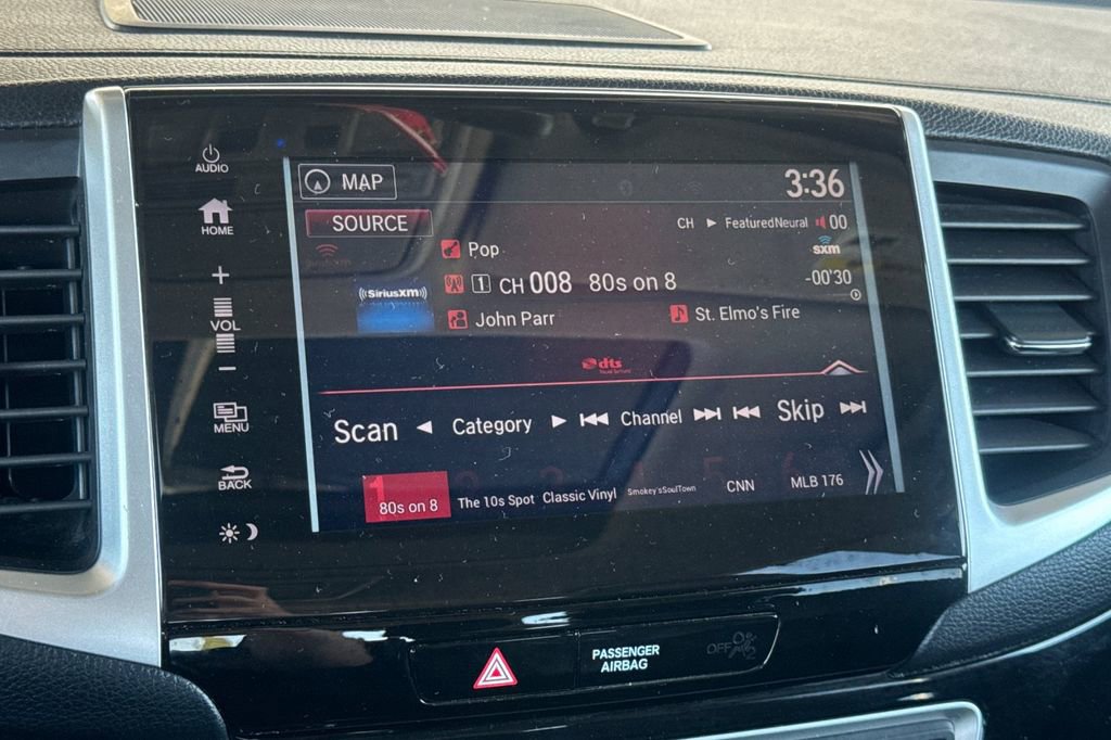 Used 2017 Honda Pilot Touring image 17