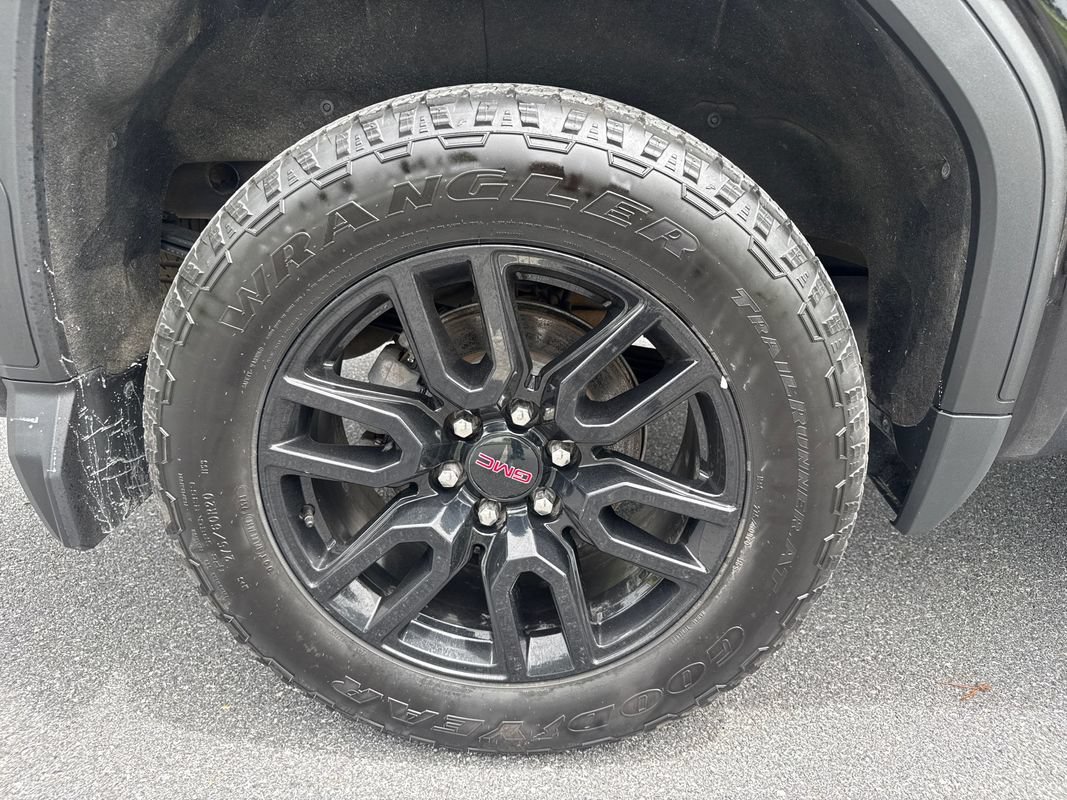 Used 2024 GMC Sierra 1500 Elevation w/ Elevation Premium Package AWD/4WD image 34