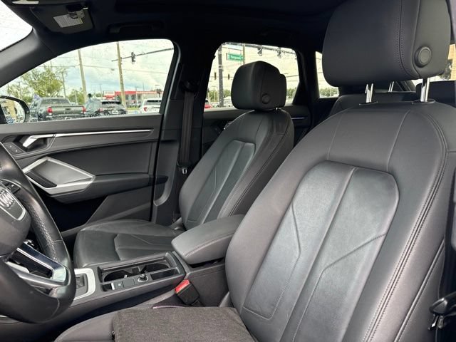Used 2022 Audi Q3 2.0T Premium Plus w/ Premium Plus Package AWD/4WD image 9