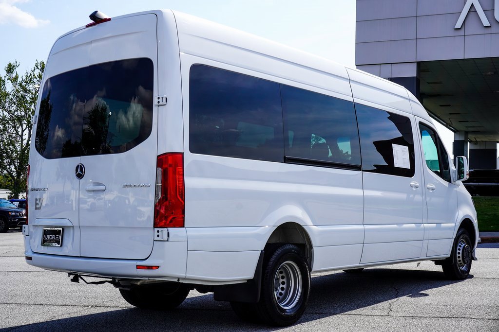 Used 2021 Mercedes-Benz Sprinter 3500 w/ Swivel Seat Package image 6