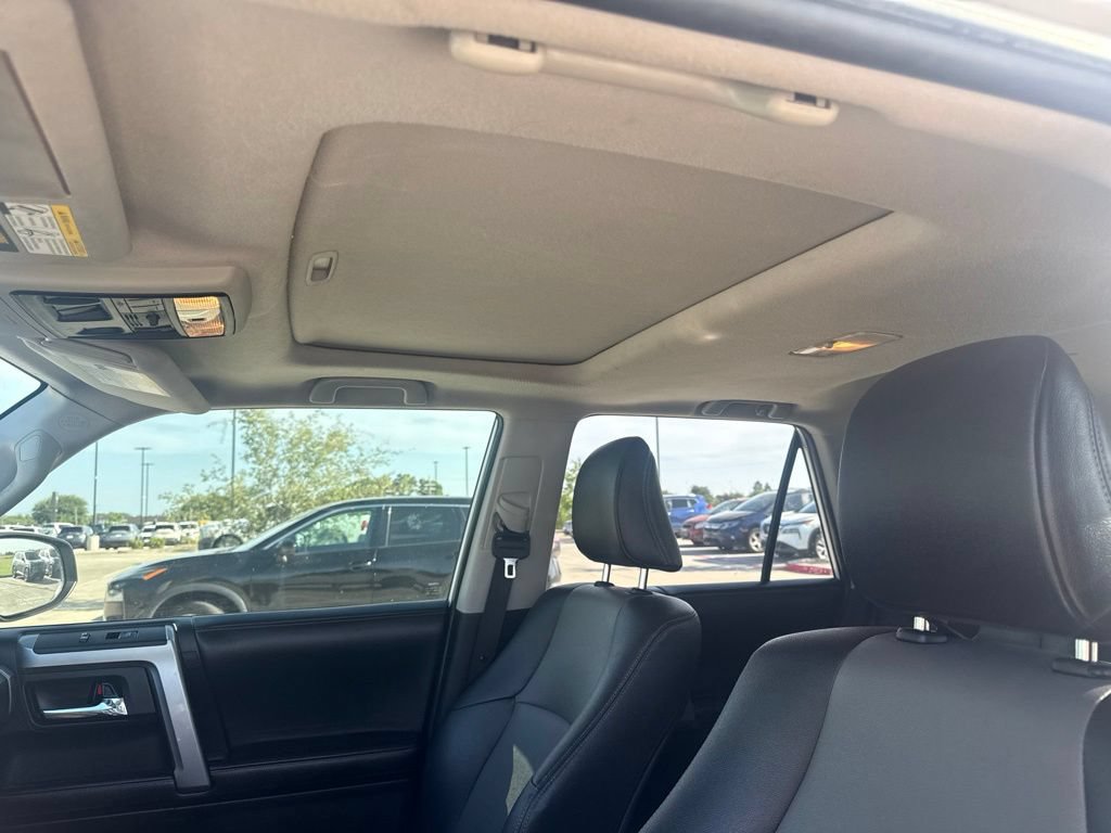 Used 2017 Toyota 4Runner SR5 Premium RWD image 7