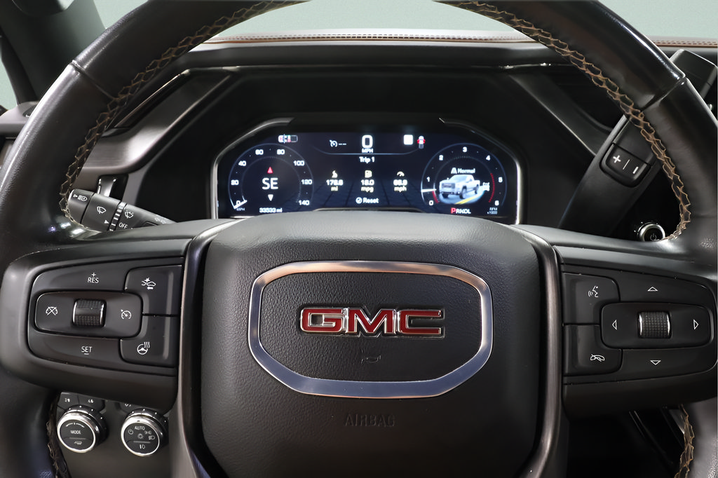 Used 2025 GMC Sierra 2500 AT4 w/ Technology Package AWD/4WD image 14