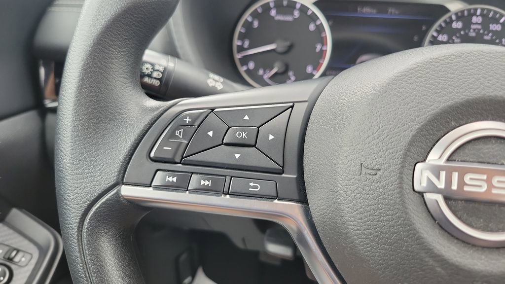 Used 2024 Nissan Sentra SV image 19